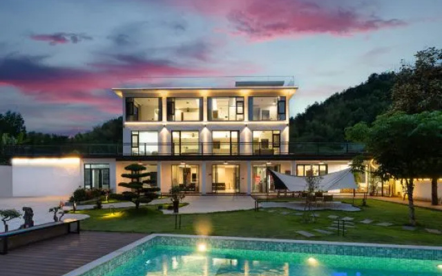 XUNY · Mountain Luxury Parent-Child Vacation Homestay in Anji (Tianmu Mountain Rafting Store) – Pool – Huzhou
