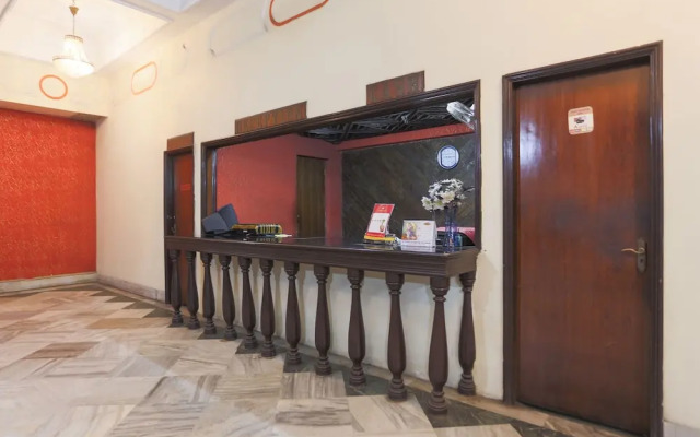 OYO 27783 Hotel Rajmahal Inn