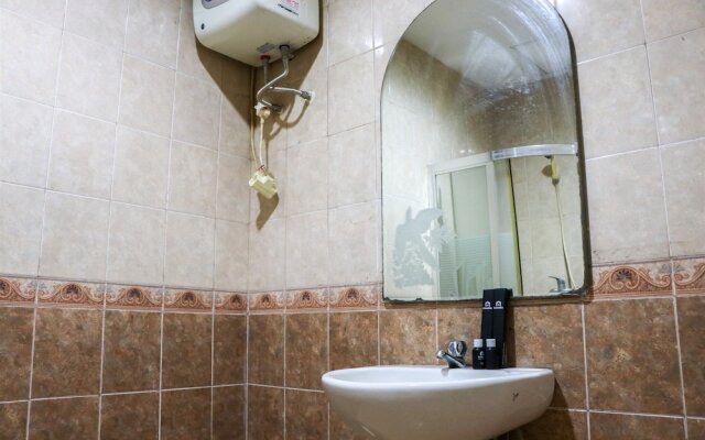 Elegant And Homey 2Br Puri Garden Apartment