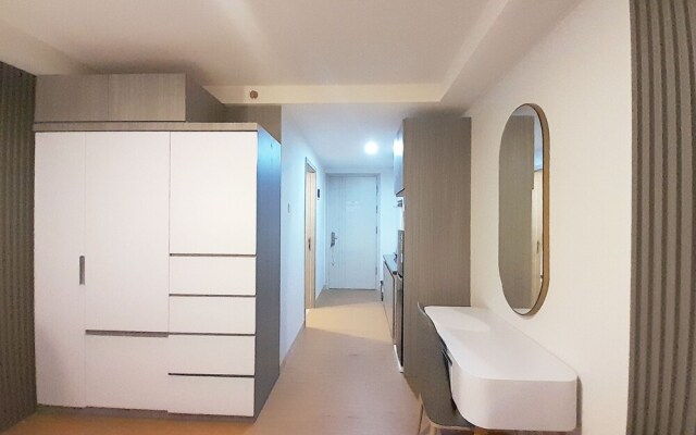 Modern Classic Studio At Mataram City Apartment
