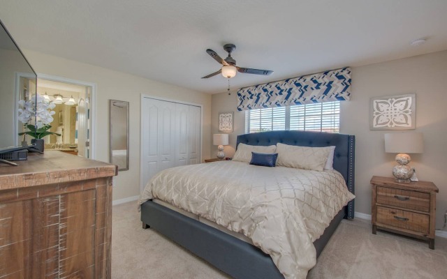 Pleasant home near Disney with private pool