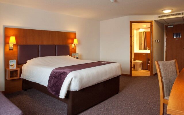 Premier Inn Swansea City Centre