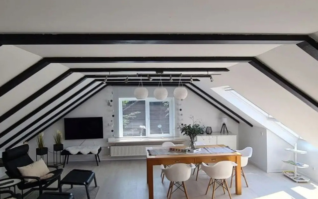 See & So Modern Retreat