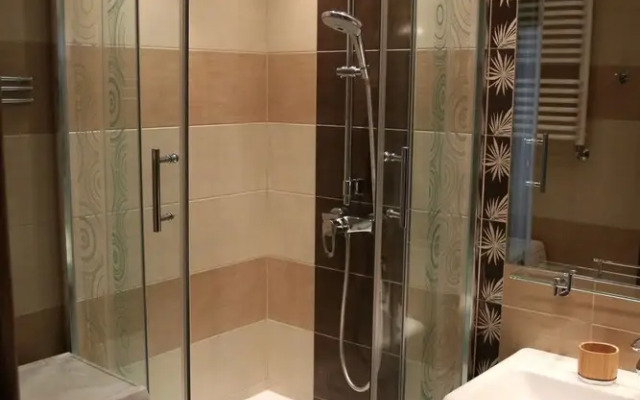 Apartament F&J 12