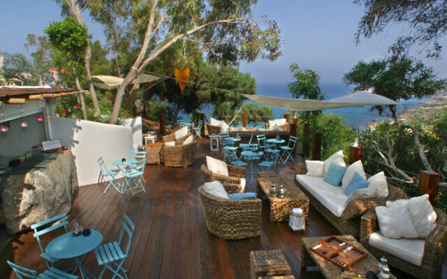 Grecian Park Hotel