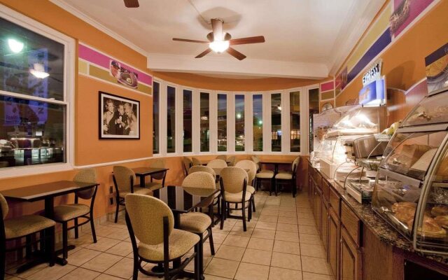 Century Park Hotel