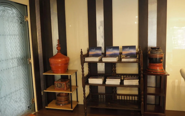 7B - 5 Bedroom Downtown Penthouse With Shared Pool