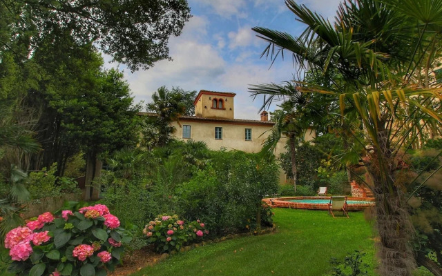 Panoramic Tuscan Villa