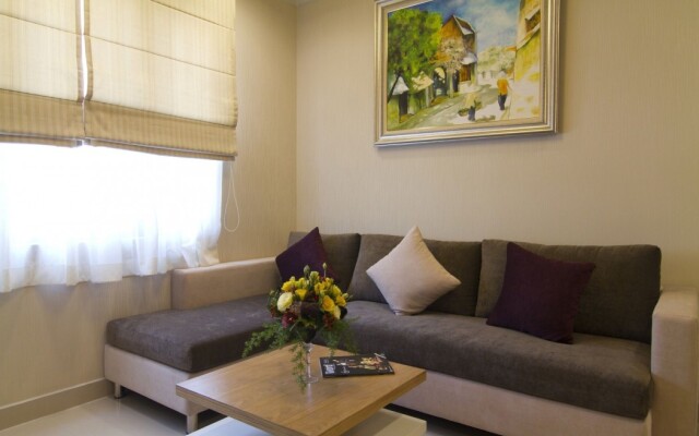 Mayfair Suites
