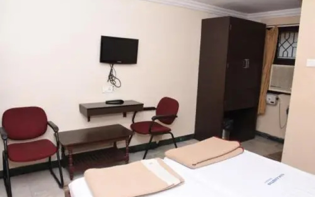 Hotel Ram Aariyas