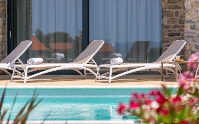 Sun Dance Luxury Villas Resort