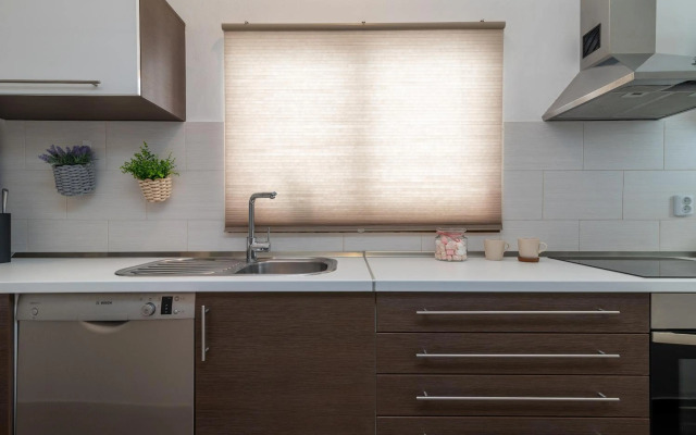 Apartment Radić-perfect location for summer activities