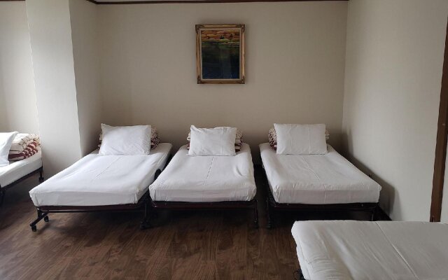 Petit Hotel Wakayama Family Group Private Room