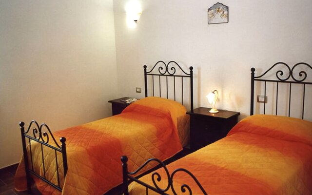 The Sunflower Apartment in a Farmhouse