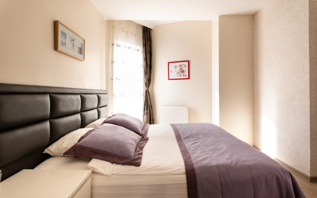 A Hotels & Suites