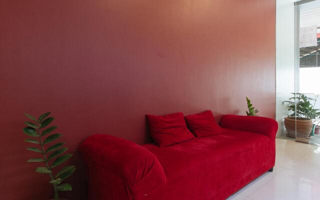 RedDoorz near Fernwoods Garden Quezon City