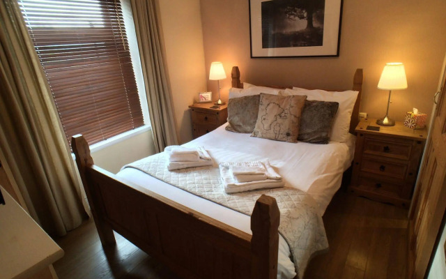 Tyrosa Rooms
