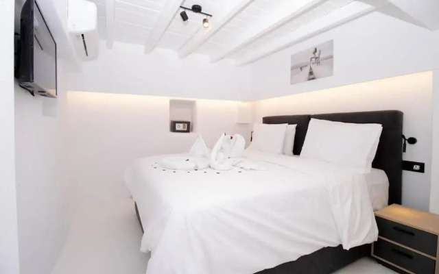 CAPRI Downtown Rooms