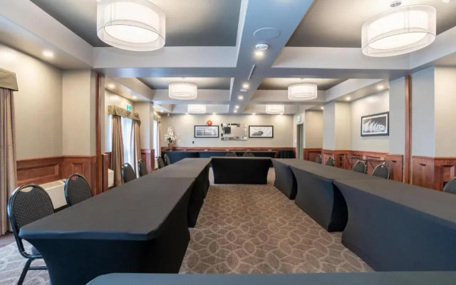 Sandman Hotel Vancouver Airport