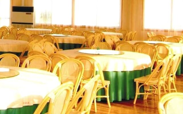 Haihuangxing Fengqing Muwu Villa Hotel