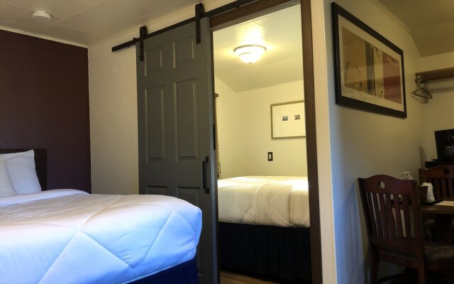 Hilltop Lodge
