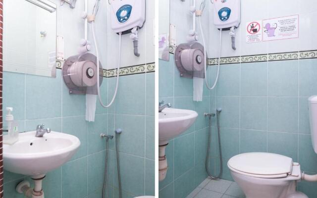 Oyo 89928 Acf Guest House