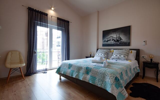 Five bedroom villa Emily with pool