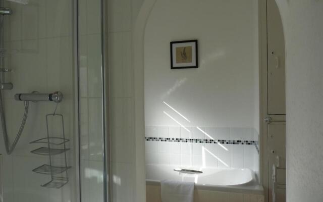 The Cliffbury Guest House