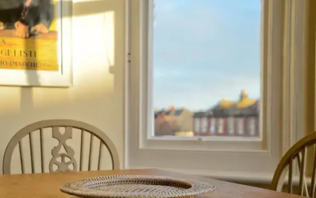 West Beach Apartment