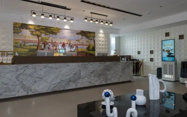 Vienna Classic Hotel (Gongyi City Government)