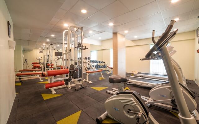 Grand Hometel Malad