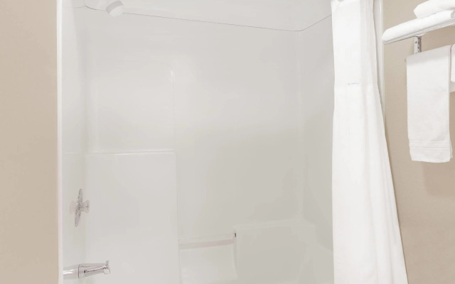 Days Inn by Wyndham Elberton