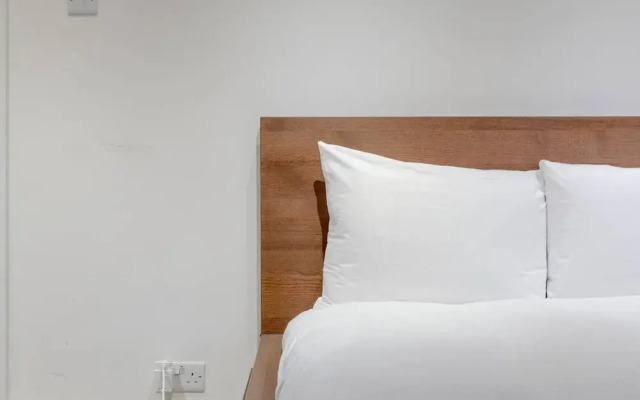 Cozy Charming 3 Bedroom House in Hammersmith