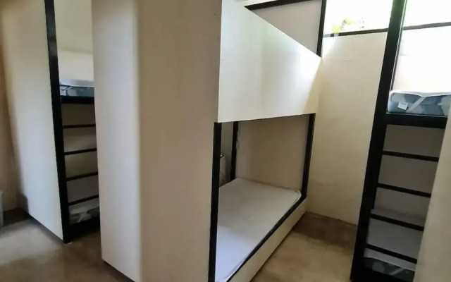 Ceda Guest House by HiveRooms