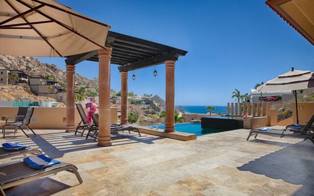 Amazing 9 Bedroom Pacific Views W/house Staff at Villa Descanso