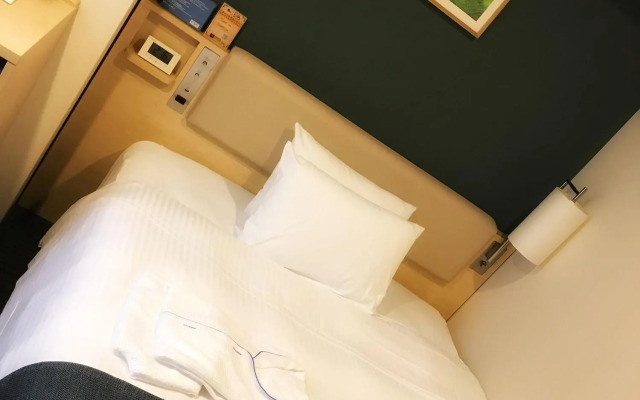 Отель Smile Hotel Shinagawasengakujiekimae