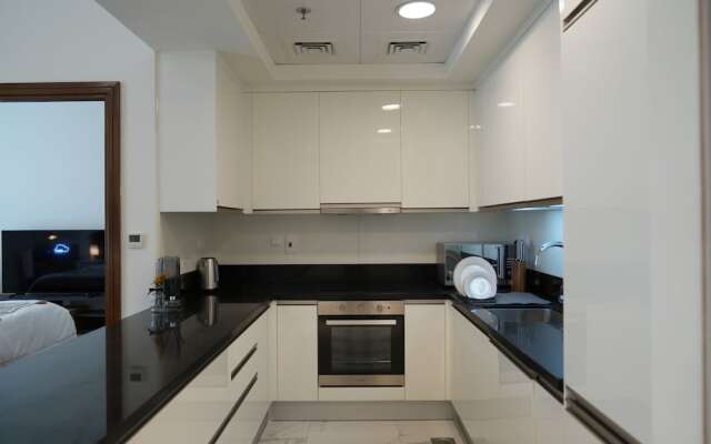 Yogi - Lake-Side Fancy Apartment Near Dubai Mall