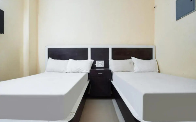 Oyo Flagship 805122 Hotel Garuda Inn