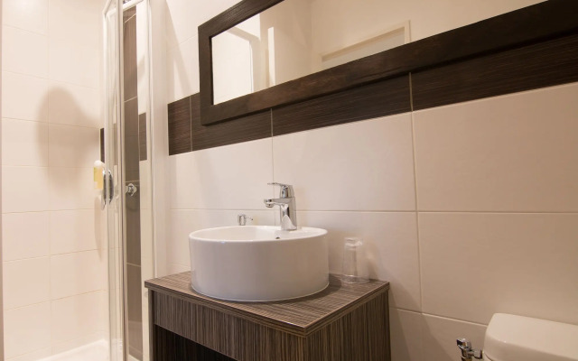 The Originals City, Hôtel Le Lodge