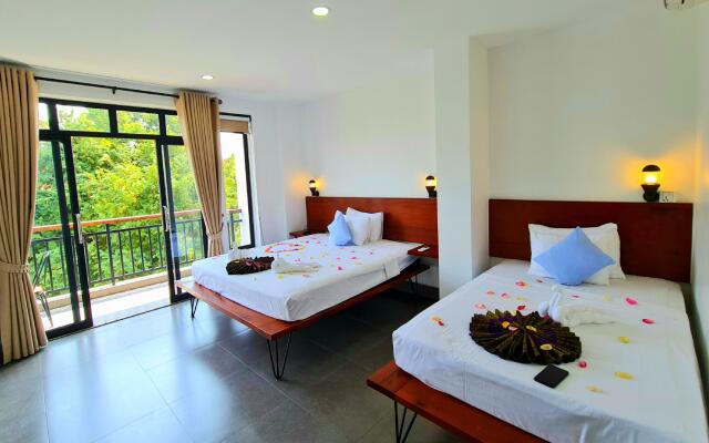 Pooltop Guesthouse