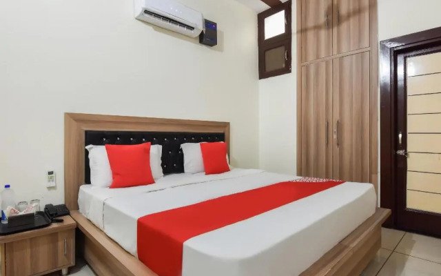 Hotel Amigo by OYO Rooms