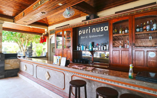 Puri Nusa Beach Hotel