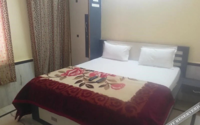Hotel Desert Memories