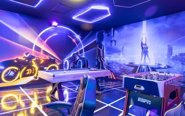 7316 Luxury Home 5BD Near Disney