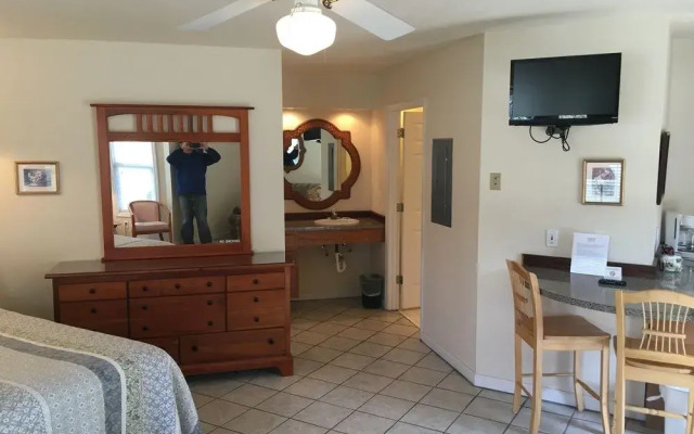 Willowbrook Inn