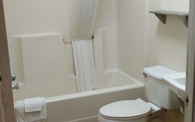 InTown Suites Extended Stay Gulfport MS