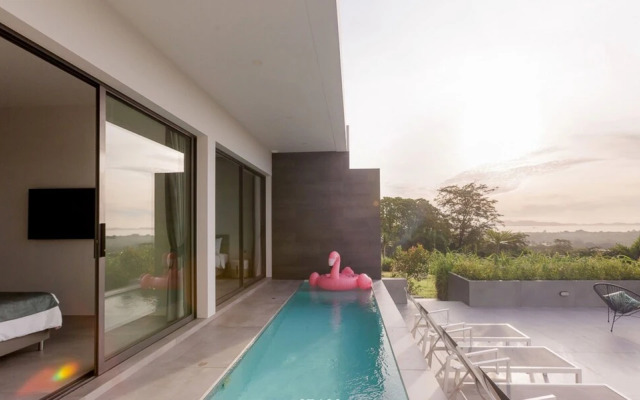 Yamu Hills Panoramic Ocean View 6 Bed Luxury Vila