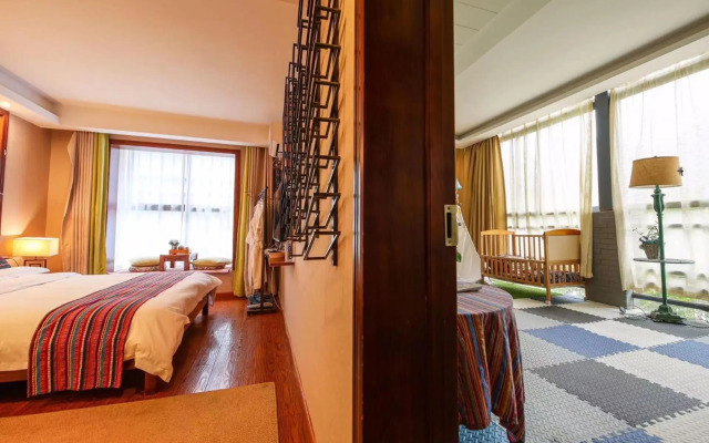 Secret Courtyard Resort Hotel