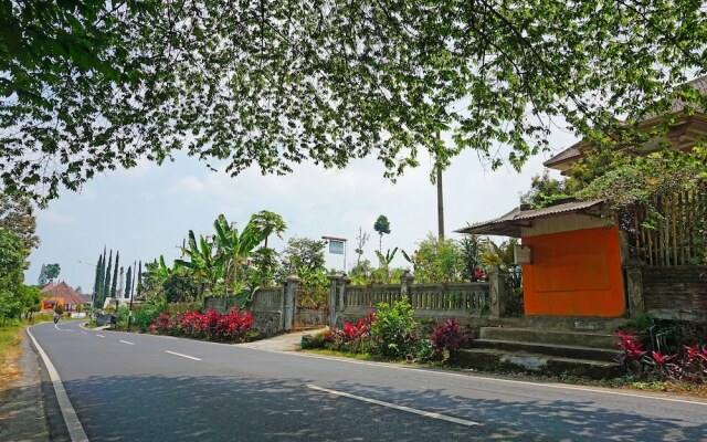 SPOT ON 91527 As-sakinah Homestay Syariah