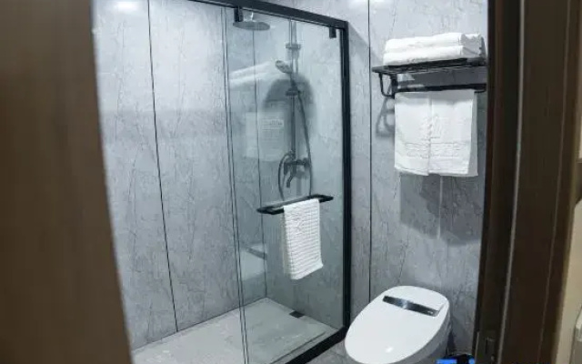 Yongning Xintiandi Holiday Hotel